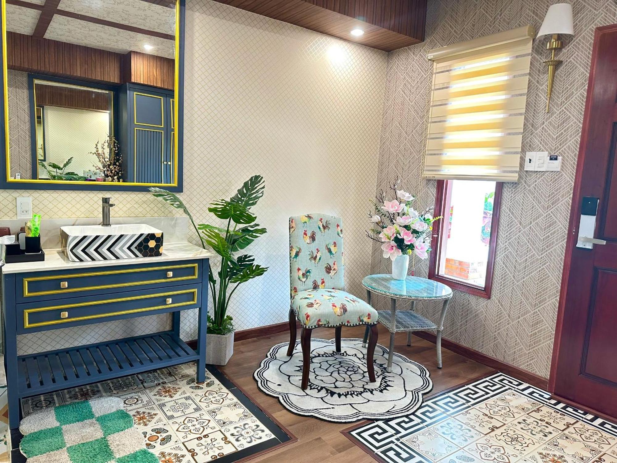 Romance Hotel 3*